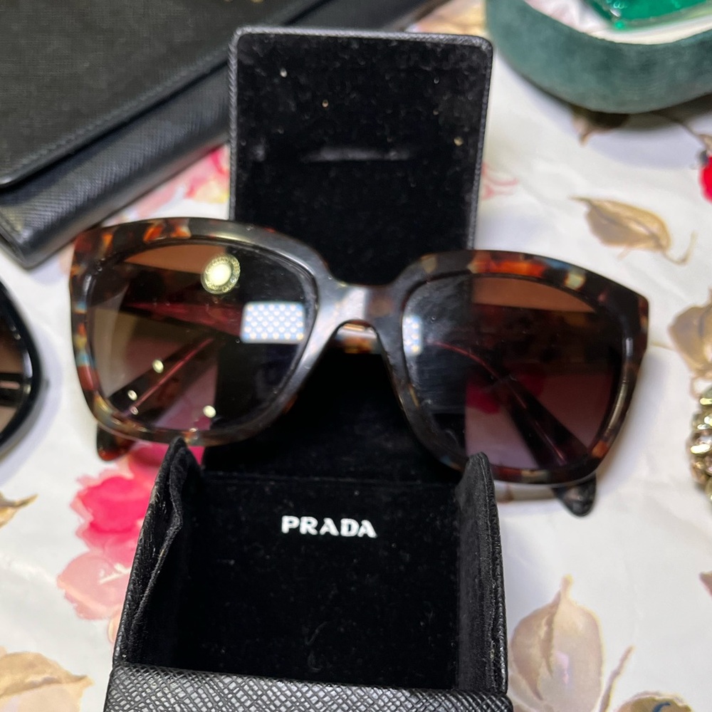 Authentic Prada tortoise sunglasses brown/blue mix